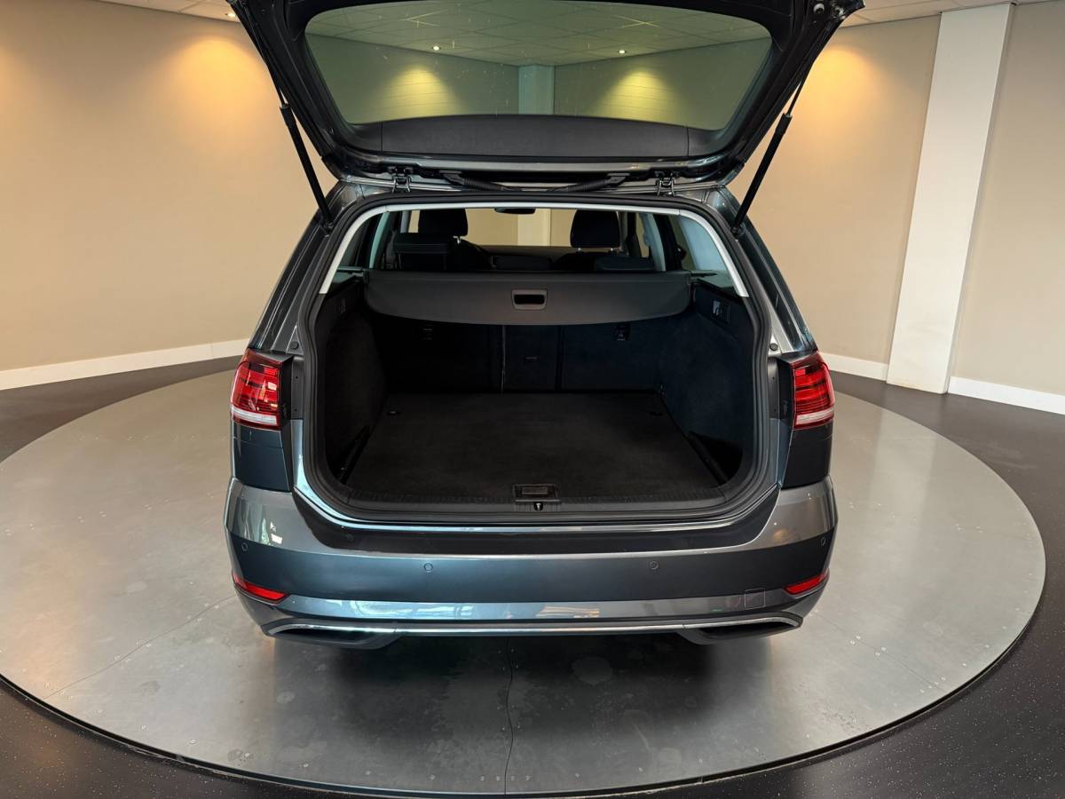 Volkswagen Golf Volkswagen Golf Variant 1.0 TSI Comfortline Business *Massage* Stoelverw.|Carplay|Adapt.Cruise|Navi|DAB|PDC|NAP