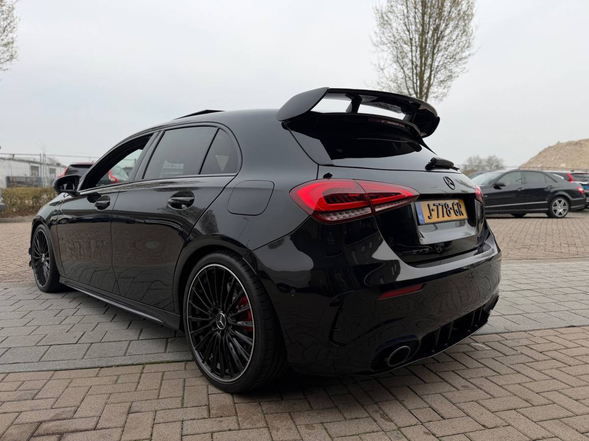 Mercedes-Benz A-Klasse Mercedes-Benz A-klasse AMG 35 4MATIC Premium Plus Pano Ambient Lighting