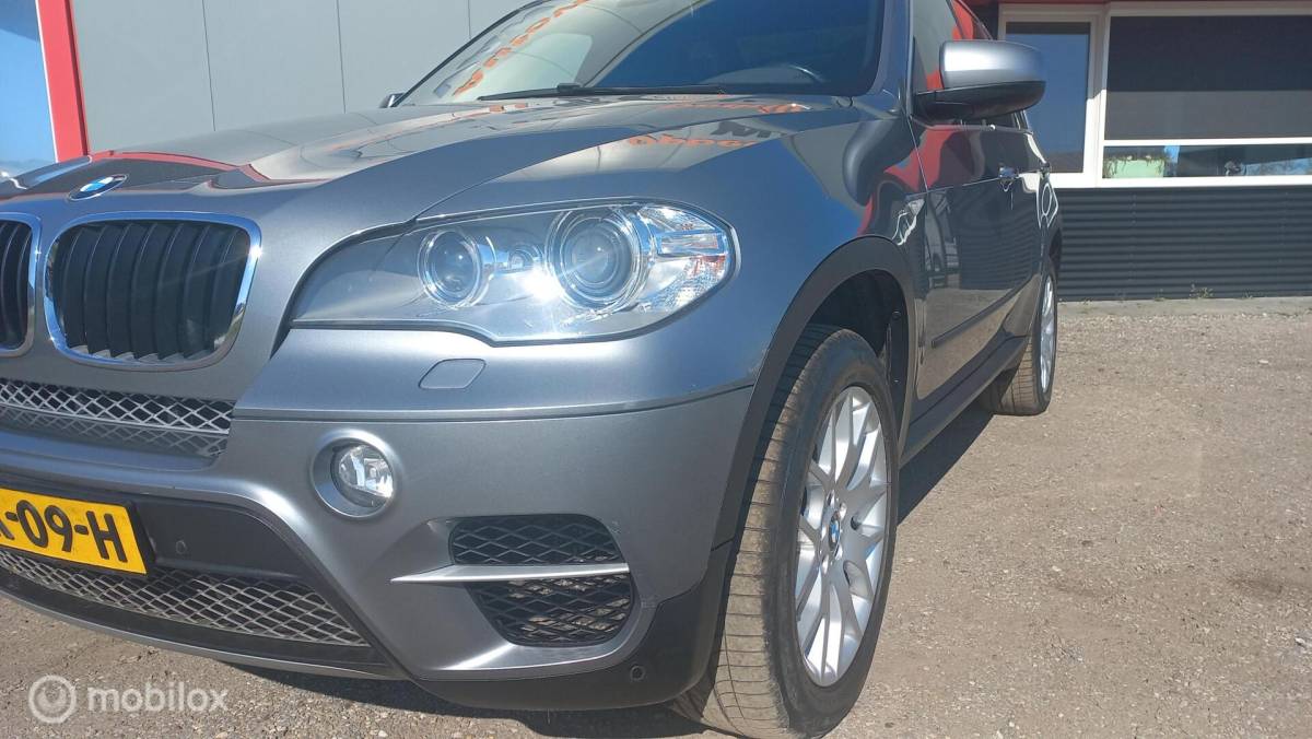 BMW X5 BMW X5 GRIJSKENTEKEN/VAN