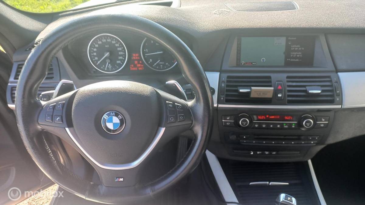 BMW X5 BMW X5 GRIJSKENTEKEN/VAN