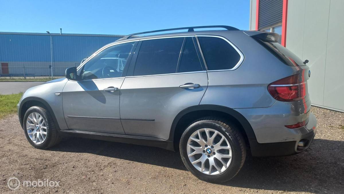 BMW X5 BMW X5 GRIJSKENTEKEN/VAN