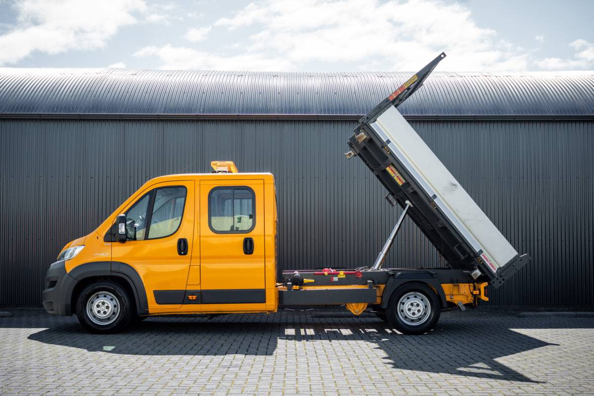 Fiat Ducato Fiat Ducato 150 Multijet 2.3 L3H1 | 150 PK | 6-Zits | 3-Zijdige kipper | 1e Eigenaar | Airco | Trekhaak