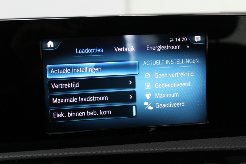 Mercedes-Benz A-Klasse Mercedes-Benz A-klasse 250 e 161PK, RIJKLAAR | HYBRIDE | DEELS LEER | STOELVERWARMING | STANDKACHEL | CARPLAY | NAVI