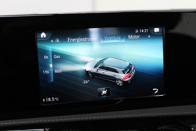 Mercedes-Benz A-Klasse Mercedes-Benz A-klasse 250 e 161PK, RIJKLAAR | HYBRIDE | DEELS LEER | STOELVERWARMING | STANDKACHEL | CARPLAY | NAVI
