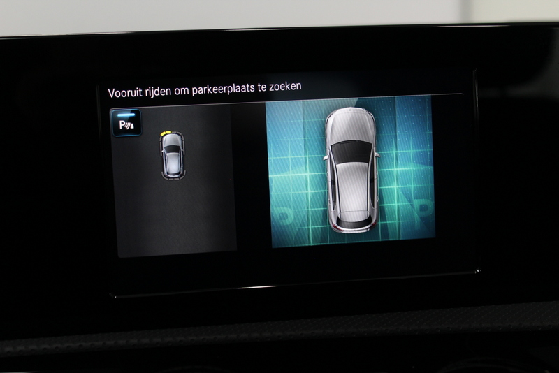 Mercedes-Benz A-Klasse Mercedes-Benz A-klasse 250 e 161PK, RIJKLAAR | HYBRIDE | DEELS LEER | STOELVERWARMING | STANDKACHEL | CARPLAY | NAVI