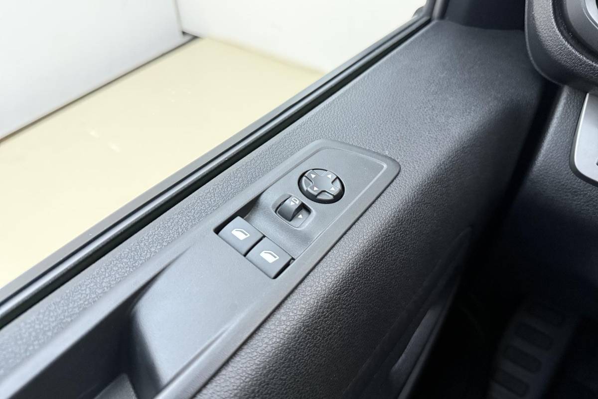 Fiat Scudo Fiat Scudo 2.0 Diesel 145 L2 Navigatie | Laadruimtebetimmering | Cruise Control | Camera | 3 Persoons | Financial Lease Mogelijk | Airco