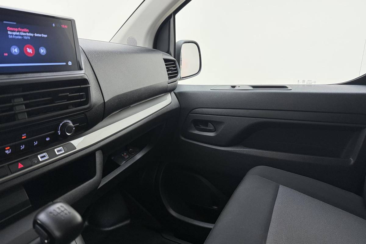 Fiat Scudo Fiat Scudo 2.0 Diesel 145 L2 Navigatie | Laadruimtebetimmering | Cruise Control | Camera | 3 Persoons | Financial Lease Mogelijk | Airco