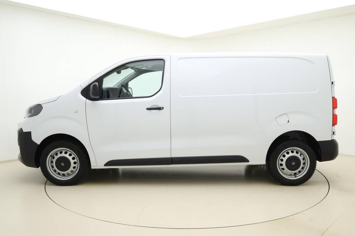 Fiat Scudo Fiat Scudo 2.0 Diesel 145 L2 Navigatie | Laadruimtebetimmering | Cruise Control | Camera | 3 Persoons | Financial Lease Mogelijk | Airco