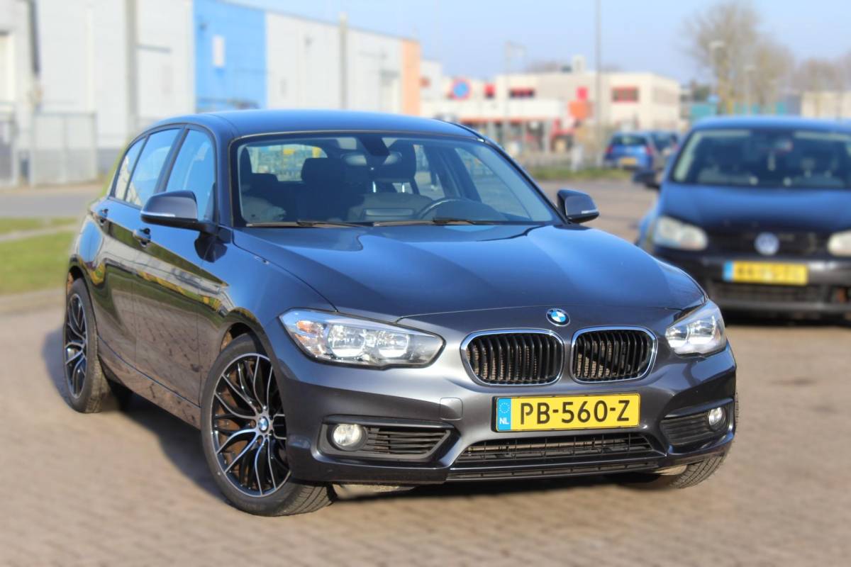 BMW 1 Serie BMW 1-serie 118i Corporate Lease AUTOMAAT NAP RIJKLAAR PRIJS