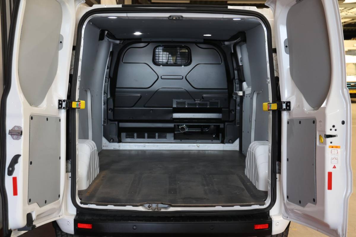 Ford Transit Custom Ford Transit Custom 2.0 TDCI L2H1 AUTOMAAT