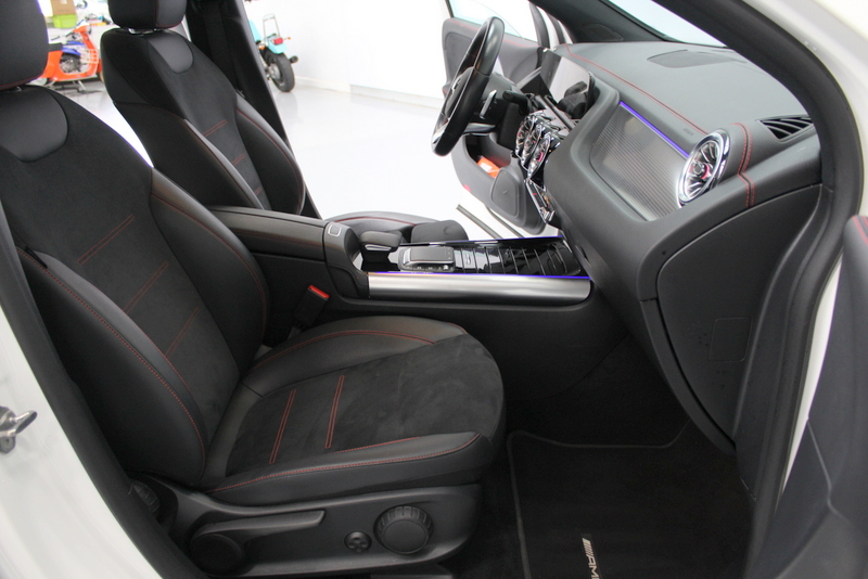 Mercedes-Benz EQA Mercedes-Benz EQA 250 AMG Line 67 kWh 191PK, RIJKLAAR | ALCANTARA/LEER | CAMERA | STOELVERWARMING | 20″ LM-VELGEN