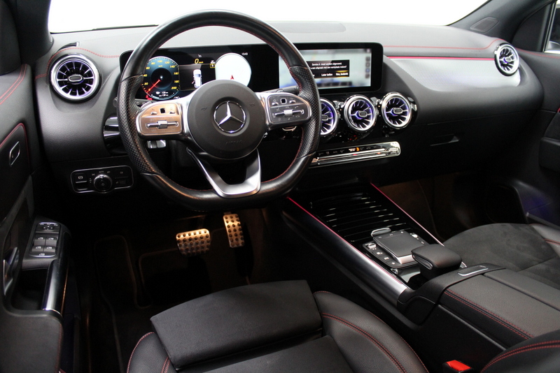 Mercedes-Benz EQA Mercedes-Benz EQA 250 AMG Line 67 kWh 191PK, RIJKLAAR | ALCANTARA/LEER | CAMERA | STOELVERWARMING | 20″ LM-VELGEN