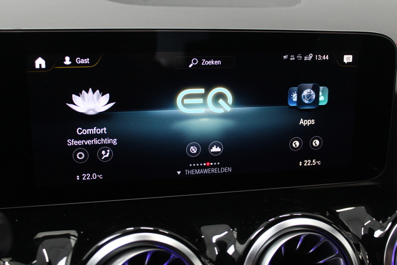 Mercedes-Benz EQA Mercedes-Benz EQA 250 AMG Line 67 kWh 191PK, RIJKLAAR | ALCANTARA/LEER | CAMERA | STOELVERWARMING | 20″ LM-VELGEN