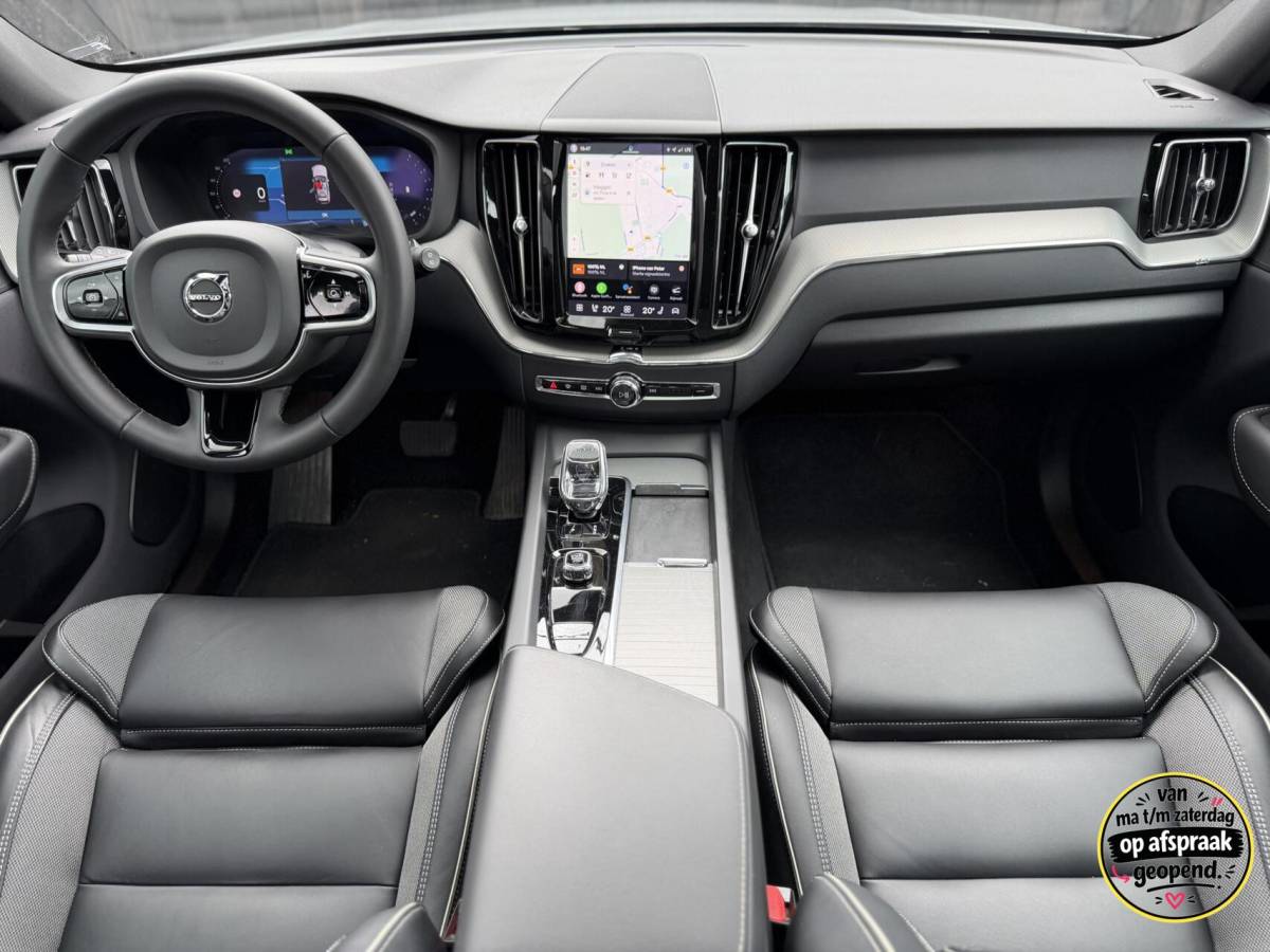 Volvo XC60 Volvo XC60 2.0 B4 Plus Dark| Nieuwstaat| Vol opties| 1e eig.