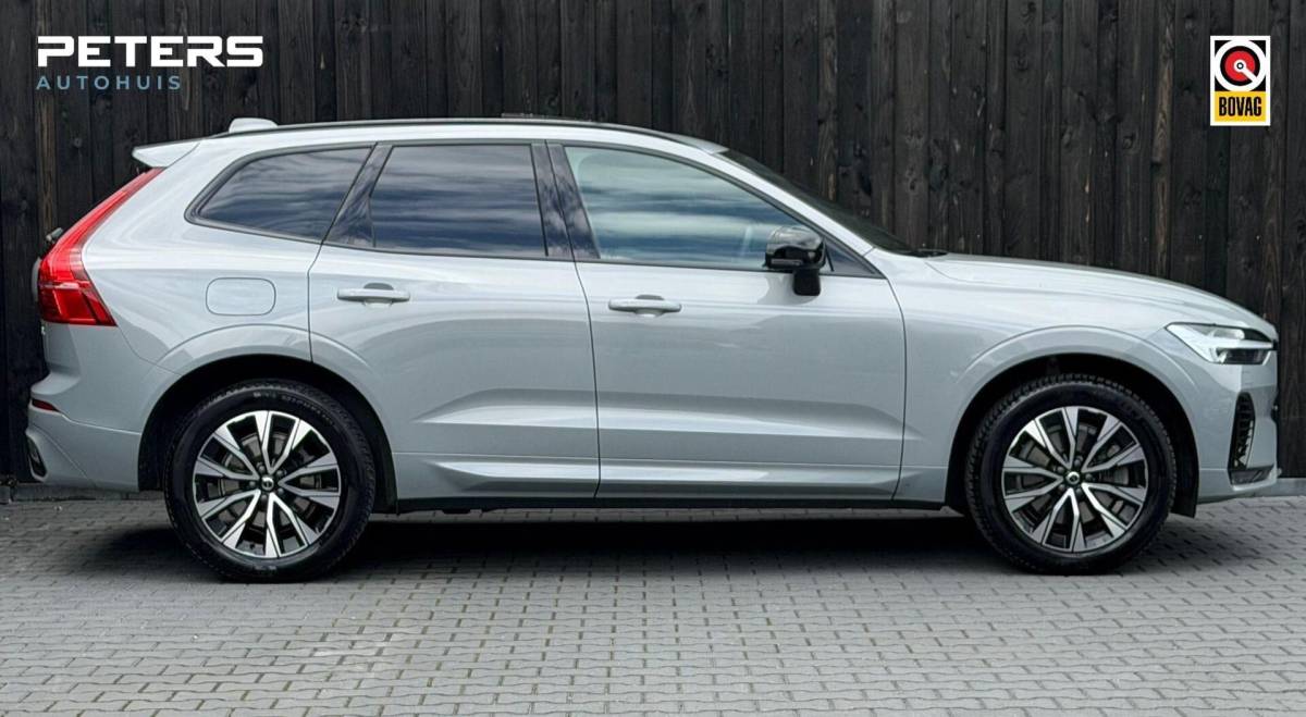 Volvo XC60 Volvo XC60 2.0 B4 Plus Dark| Nieuwstaat| Vol opties| 1e eig.