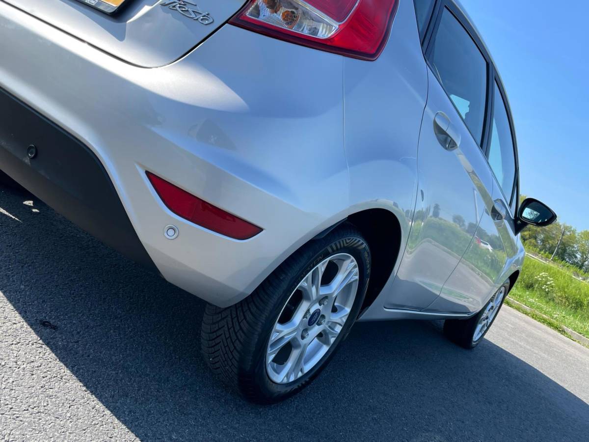 Ford Fiesta Ford Fiesta 1.0 Style Ultimate, 5drs, Airco, Pdc, Cruise, Navi, Geen import, Nap, Mooie kmstand!