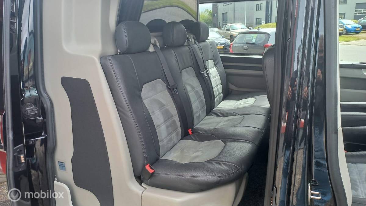 Volkswagen Transporter Volkswagen Transporter 2.0 TDI L2H1 DC