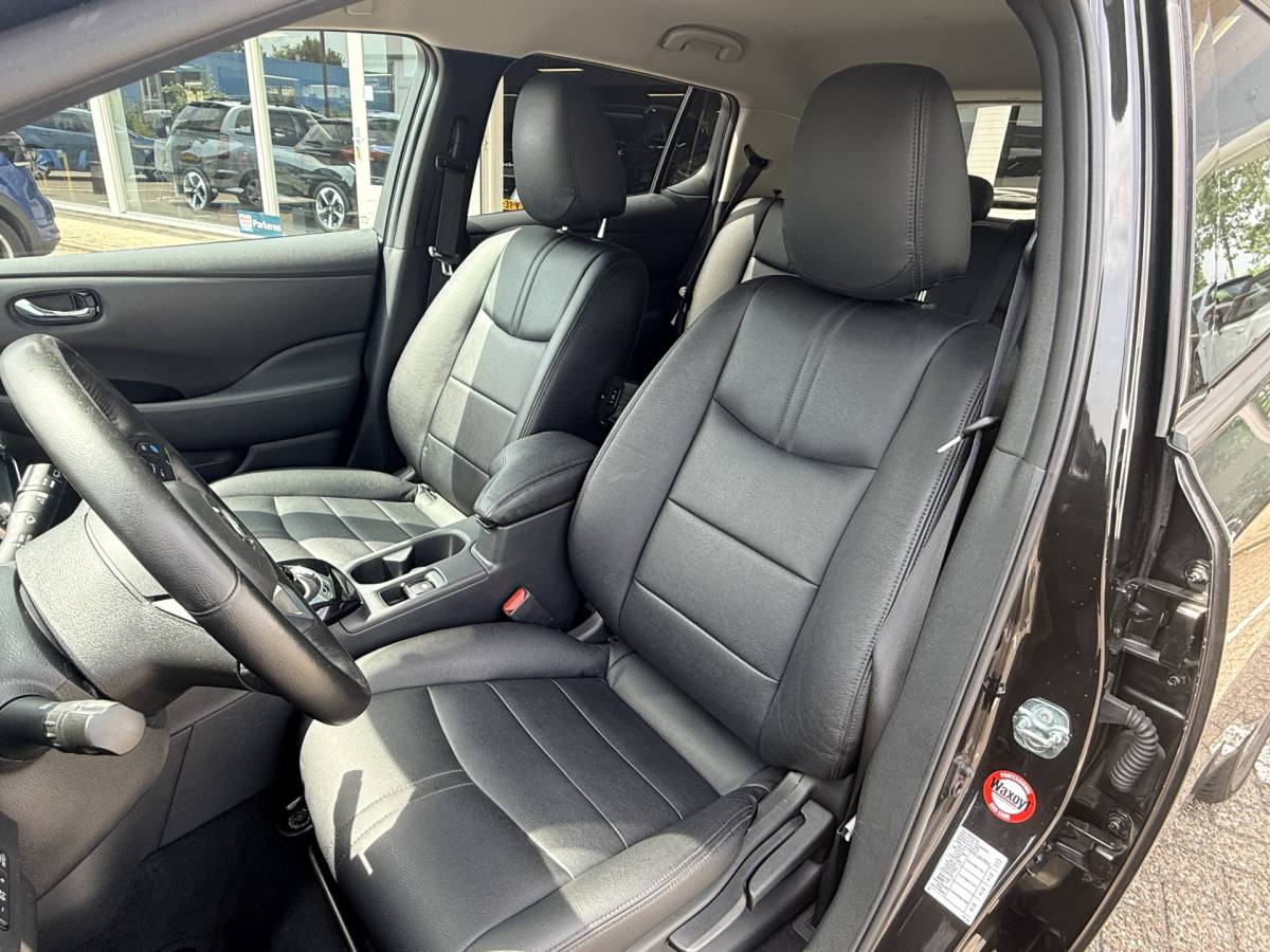 Nissan Leaf Nissan LEAF 2.ZERO EDITION 40 kWh | LED | Leder | Adapt. Cruise | Stoel- en stuurverwarming | Apple/Android