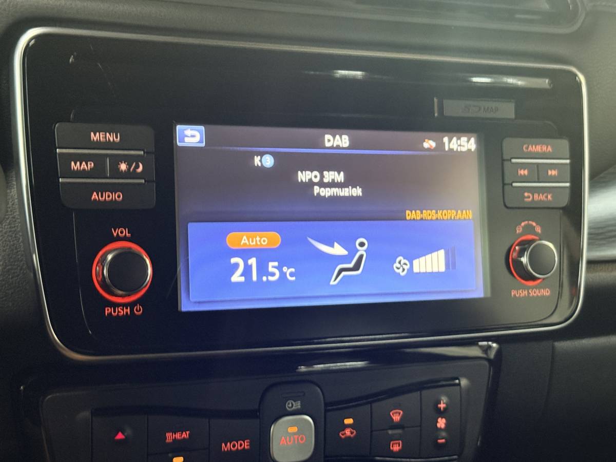 Nissan Leaf Nissan LEAF 2.ZERO EDITION 40 kWh | LED | Leder | Adapt. Cruise | Stoel- en stuurverwarming | Apple/Android