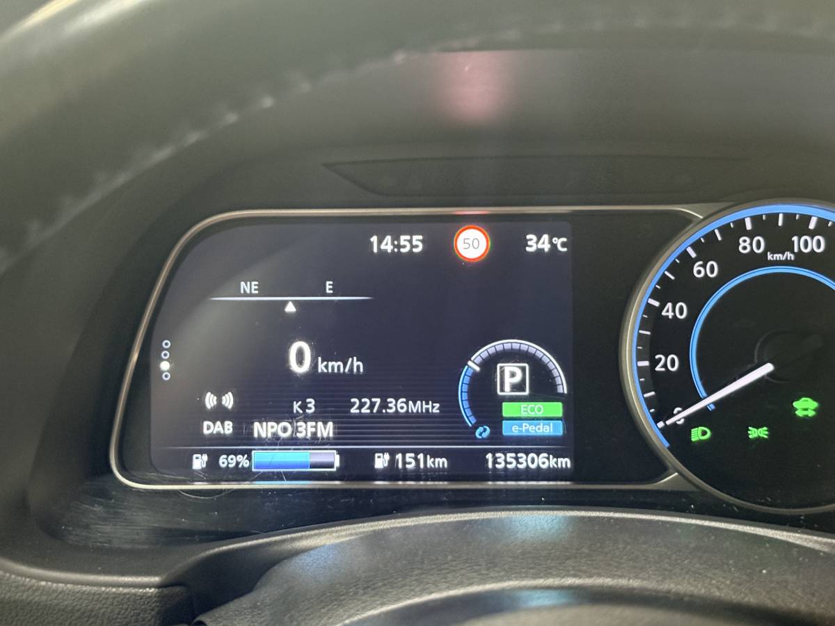 Nissan Leaf Nissan LEAF 2.ZERO EDITION 40 kWh | LED | Leder | Adapt. Cruise | Stoel- en stuurverwarming | Apple/Android