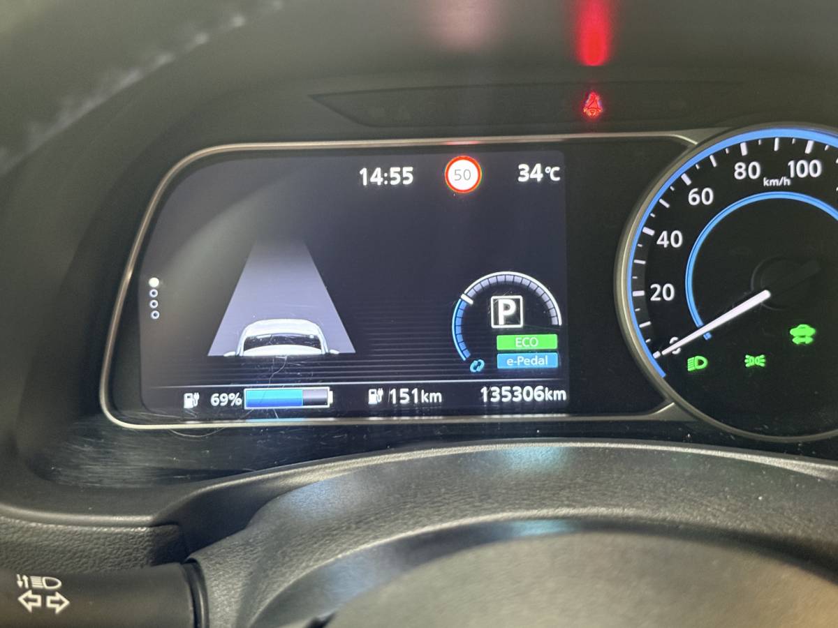 Nissan Leaf Nissan LEAF 2.ZERO EDITION 40 kWh | LED | Leder | Adapt. Cruise | Stoel- en stuurverwarming | Apple/Android