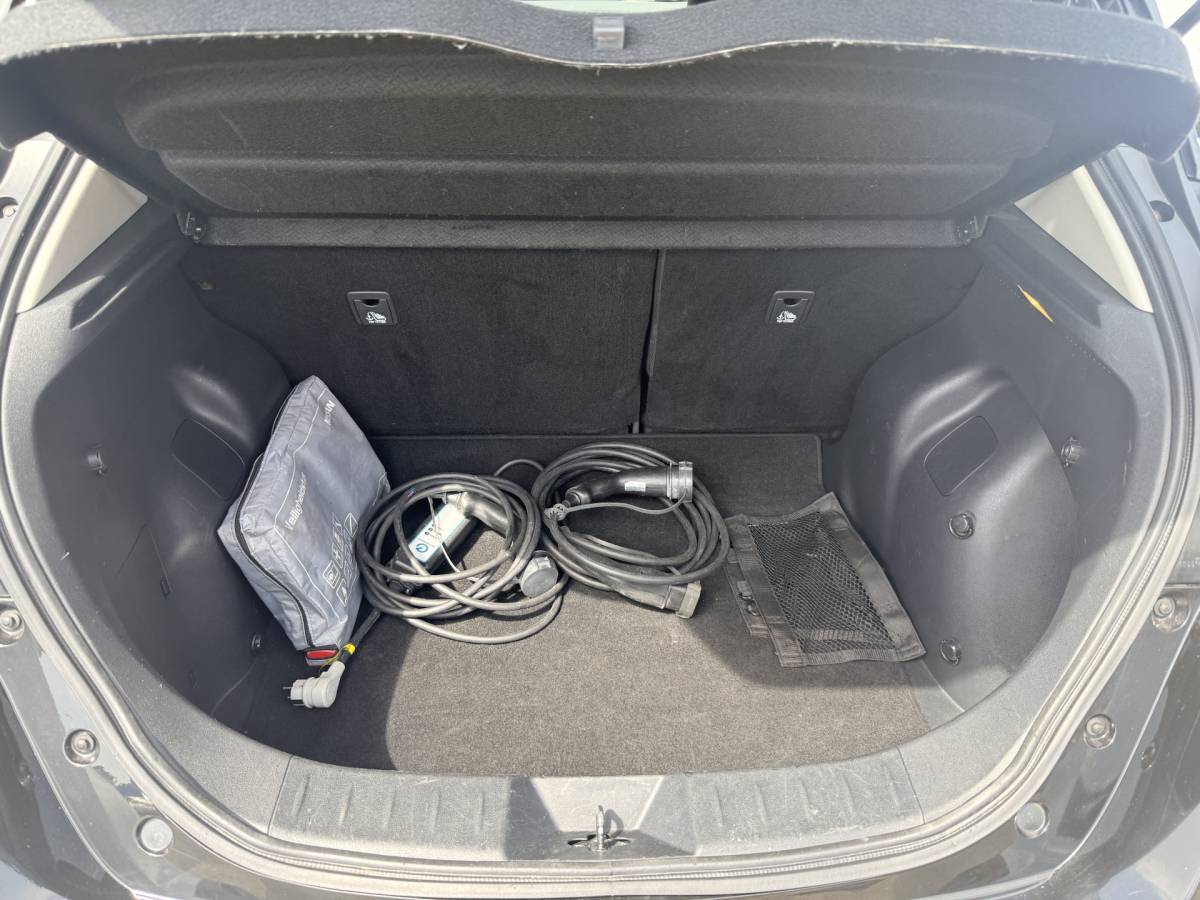 Nissan Leaf Nissan LEAF 2.ZERO EDITION 40 kWh | LED | Leder | Adapt. Cruise | Stoel- en stuurverwarming | Apple/Android
