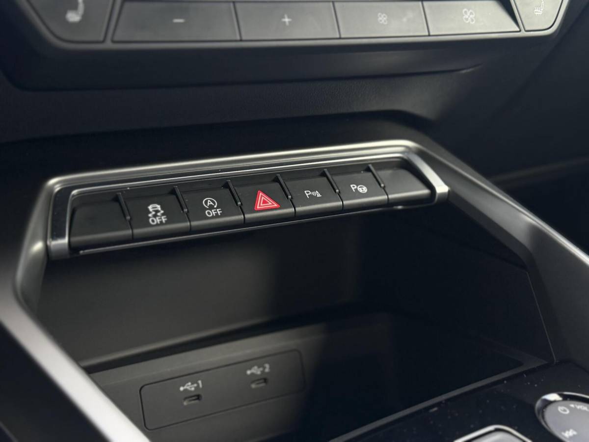 Audi A3 Audi A3 Sportback 35 TFSI S Line| Matrix| Automaat| 18 inch|