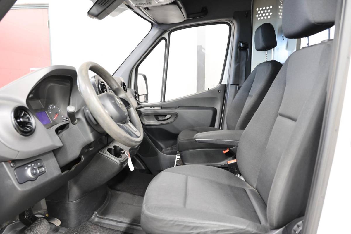 Mercedes-Benz Sprinter Mercedes-Benz Sprinter 311 2.2 CDI L3H2 AUTOMAAT L3H2 POST NL EURO 6
