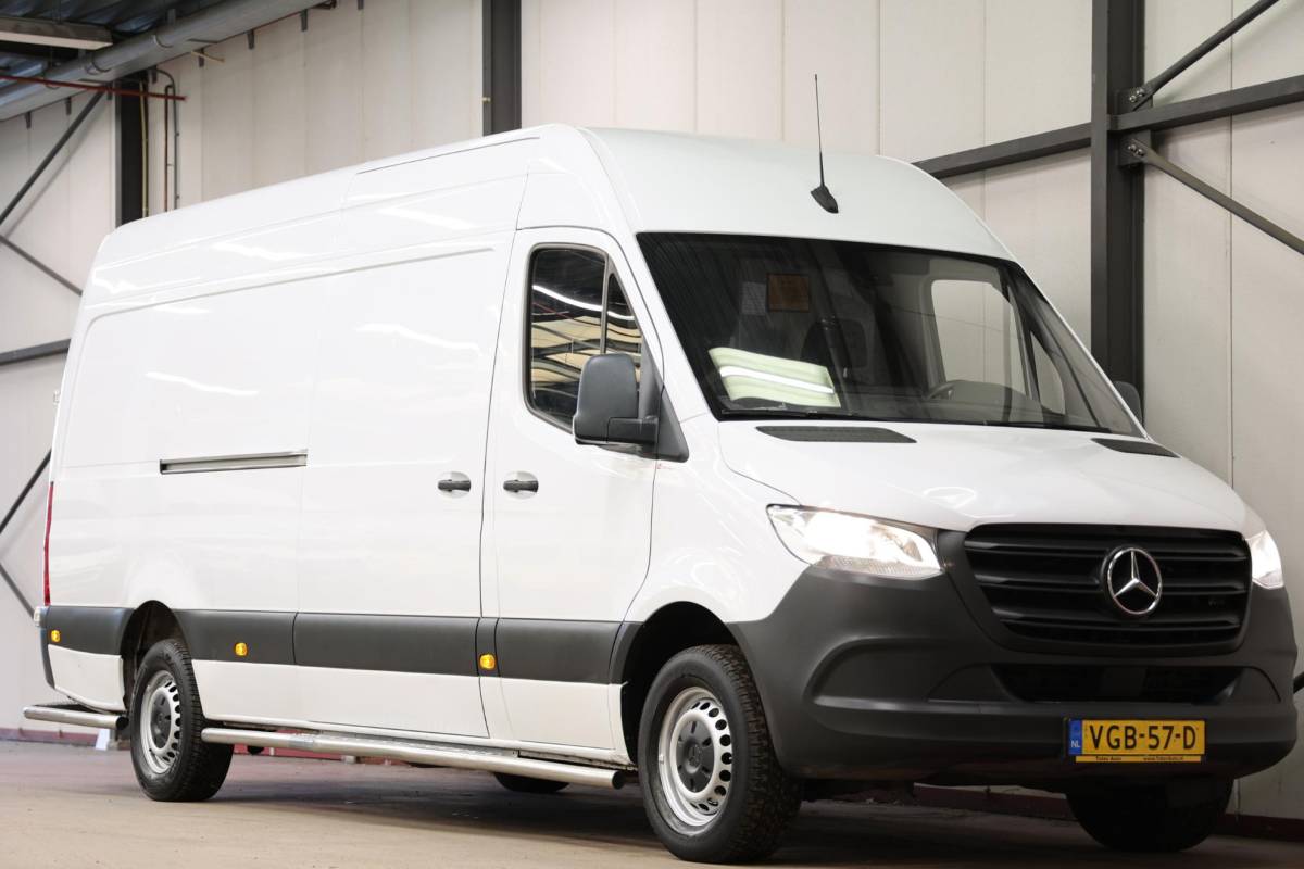 Mercedes-Benz Sprinter Mercedes-Benz Sprinter 311 2.2 CDI L3H2 AUTOMAAT L3H2 POST NL EURO 6