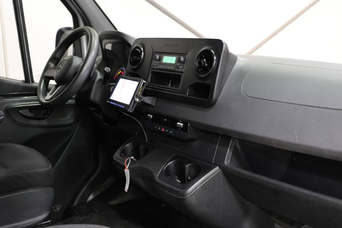 Mercedes-Benz Sprinter Mercedes-Benz Sprinter 311 2.2 CDI L3H2 AUTOMAAT L3H2 POST NL EURO 6