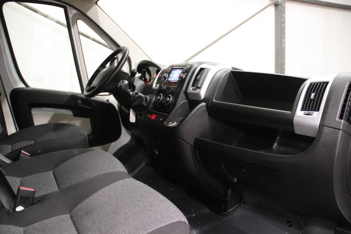 Fiat Ducato Fiat Ducato 2.3 BAKWAGEN MEUBELBAK 1000KG Laadvermogen