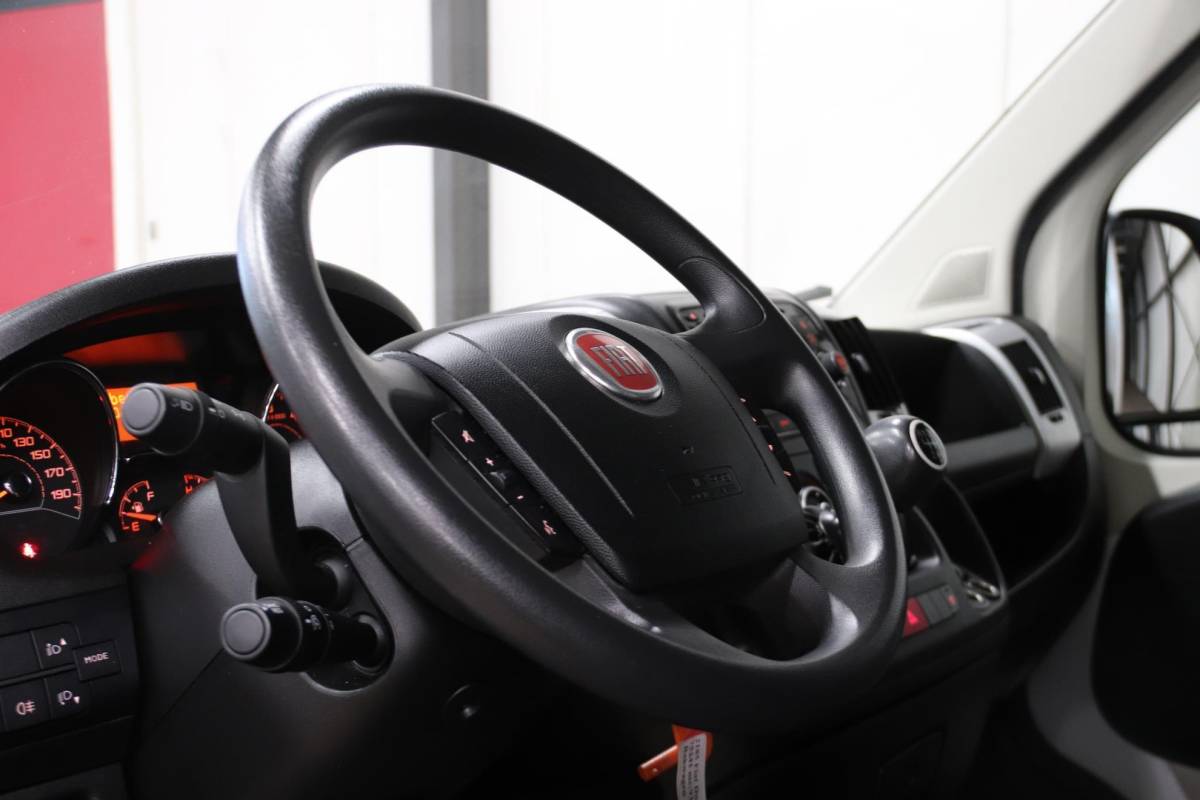 Fiat Ducato Fiat Ducato 2.3 BAKWAGEN MEUBELBAK 1000KG Laadvermogen
