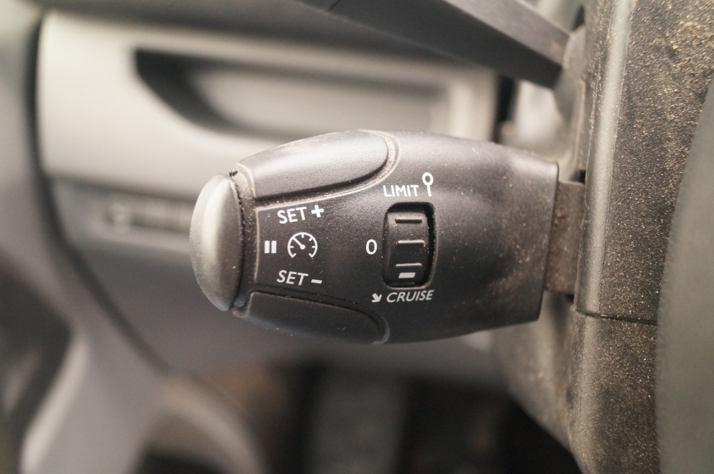 Peugeot Expert Peugeot Expert 1.5 BlueHDI 120pk Compact Premium -AIRCO-PDC-CRUISE-