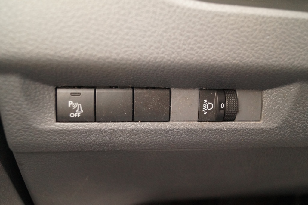 Peugeot Expert Peugeot Expert 1.5 BlueHDI 120pk Compact Premium -AIRCO-PDC-CRUISE-