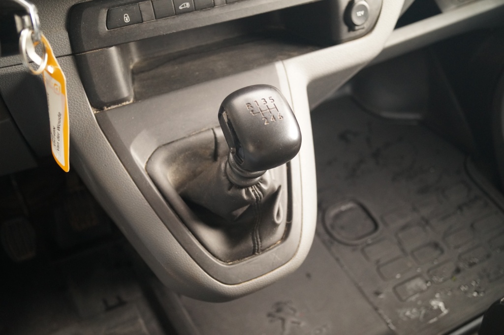 Peugeot Expert Peugeot Expert 1.5 BlueHDI 120pk Compact Premium -AIRCO-PDC-CRUISE-
