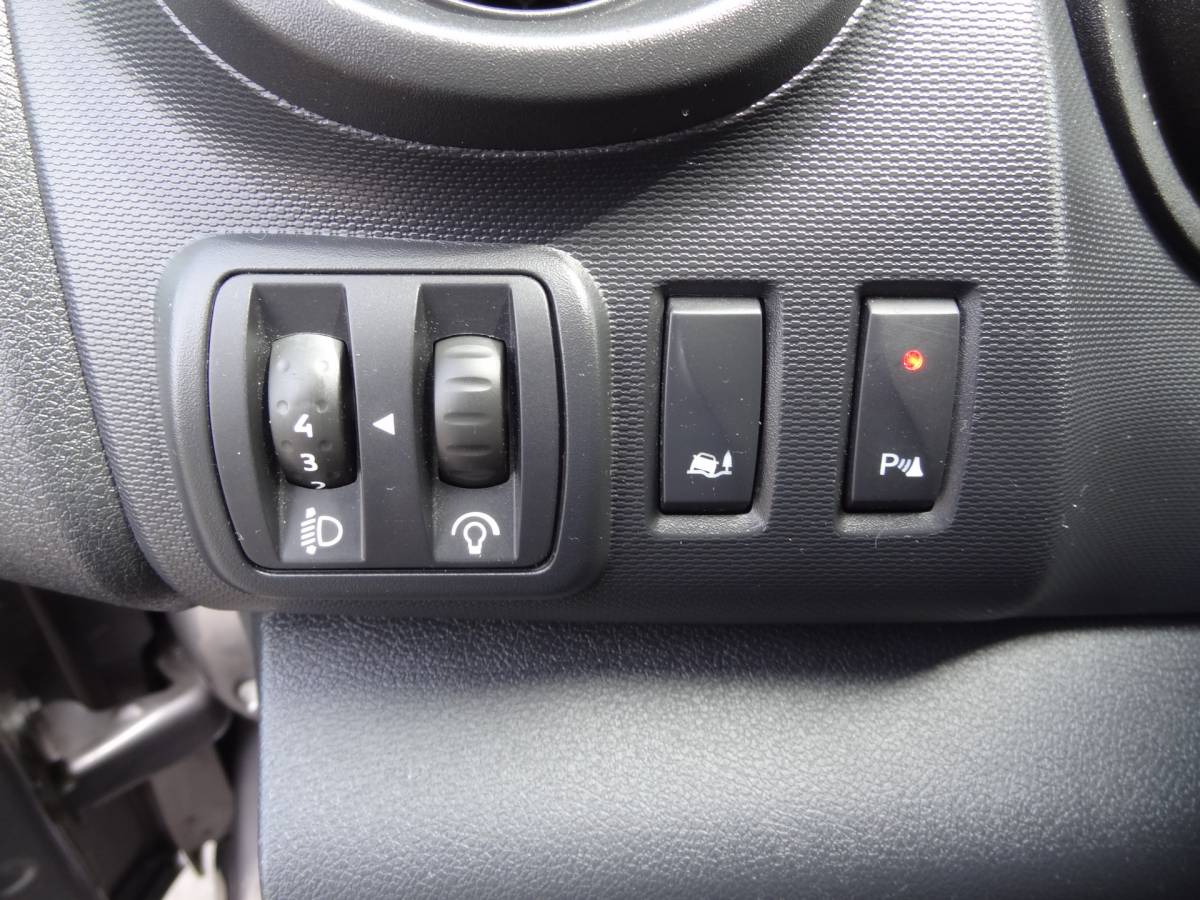 Renault Trafic Renault Trafic 2.0 dCi 120 T27 L1H1 Comfort | NL-AUTO | CRUISE | TREKHAAK |