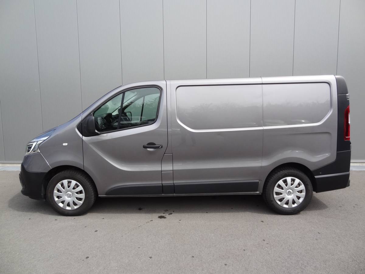 Renault Trafic Renault Trafic 2.0 dCi 120 T27 L1H1 Comfort | NL-AUTO | CRUISE | TREKHAAK |