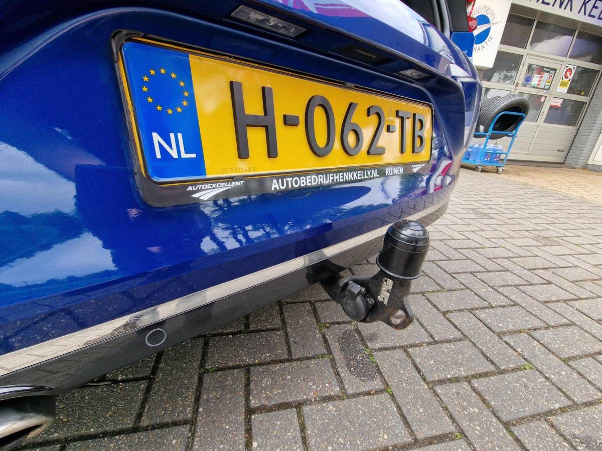 Renault Clio Renault Clio 1.0 TCe Initiale Paris|Clima|trekhaak|360’Camera|LED|62.101KM|Leder|