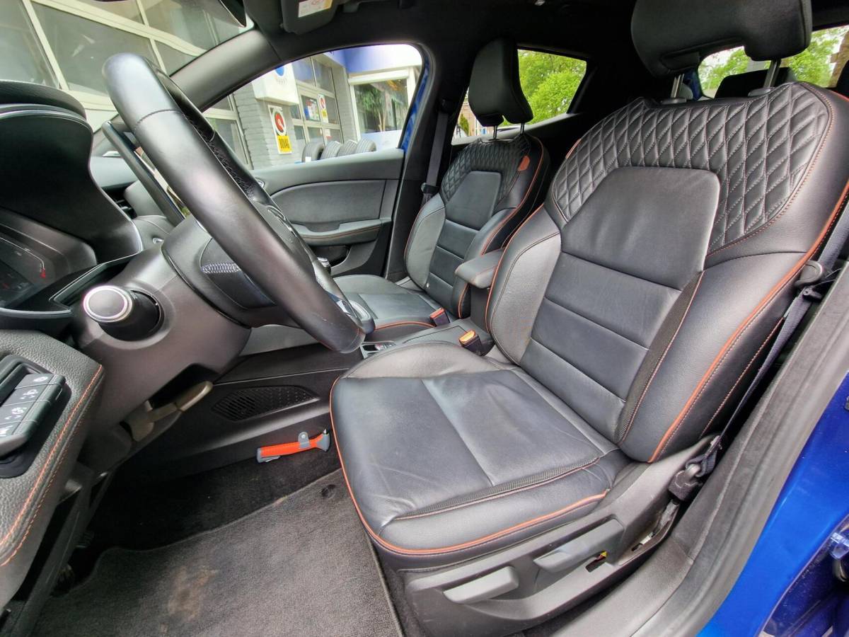 Renault Clio Renault Clio 1.0 TCe Initiale Paris|Clima|trekhaak|360’Camera|LED|62.101KM|Leder|