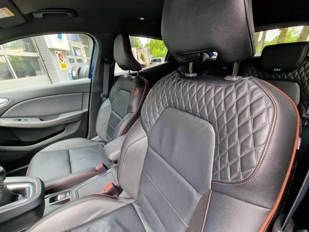 Renault Clio Renault Clio 1.0 TCe Initiale Paris|Clima|trekhaak|360’Camera|LED|62.101KM|Leder|