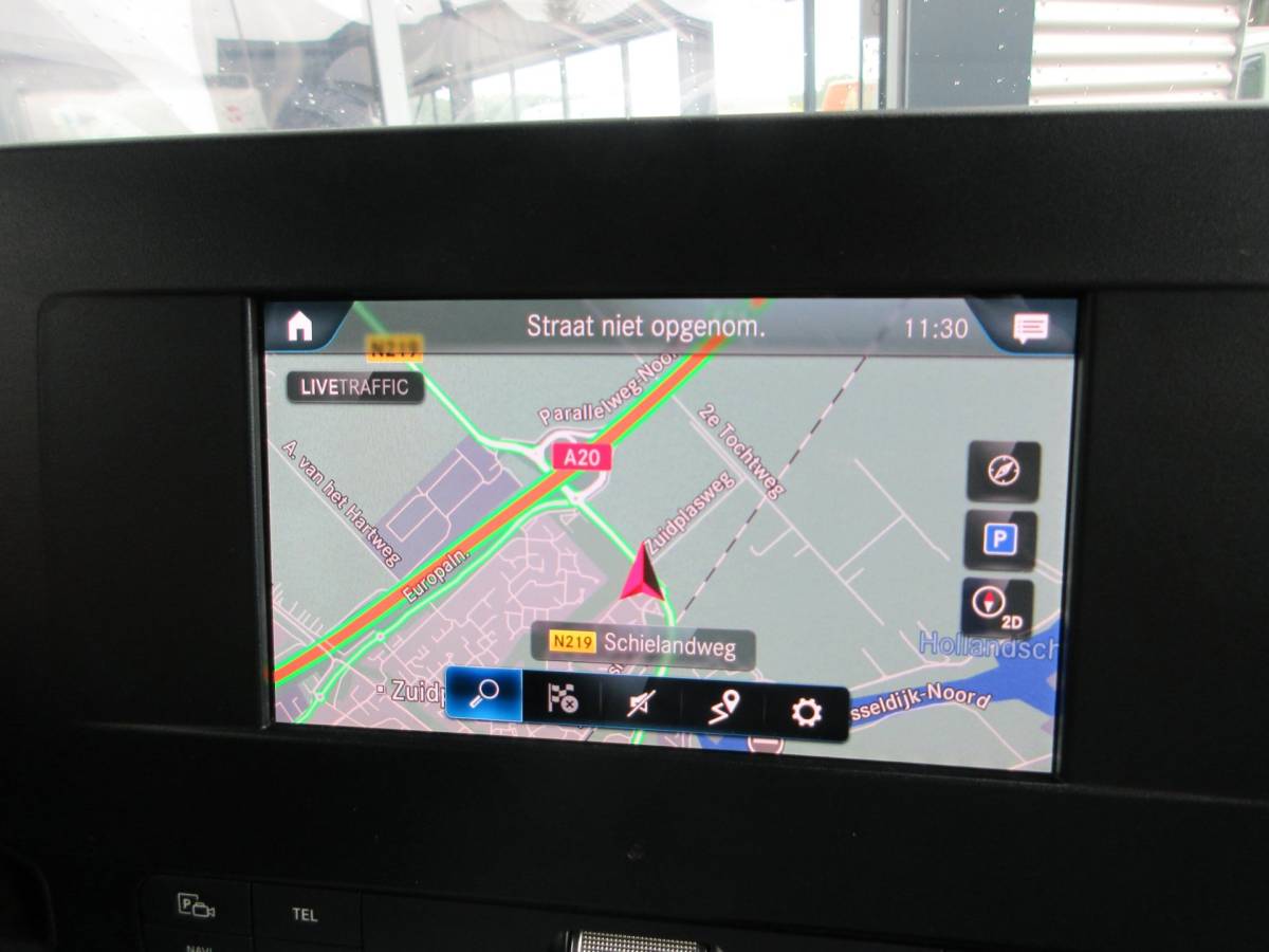 Mercedes-Benz Sprinter Mercedes-Benz Sprinter 215 CDI L2H2 Airco, Camera, Navigatie ,Trekhaak ,3-Zits.