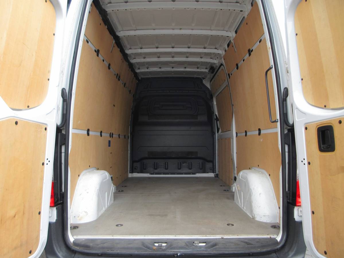 Mercedes-Benz Sprinter Mercedes-Benz Sprinter 215 CDI L2H2 Airco, Camera, Navigatie ,Trekhaak ,3-Zits.