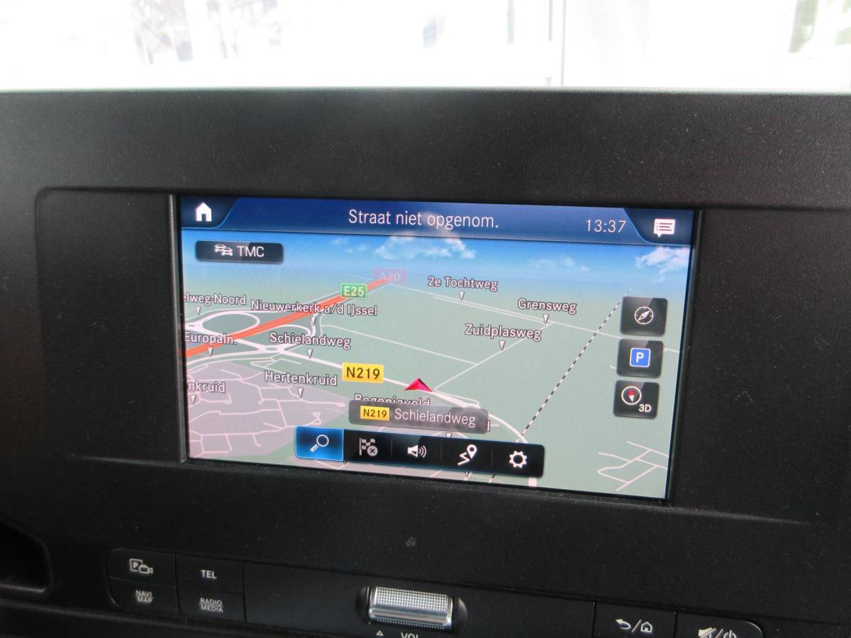 Mercedes-Benz Sprinter Mercedes-Benz Sprinter 215 CDI L2H2 Airco, Camera, Navigatie ,Trekhaak ,3-Zits.
