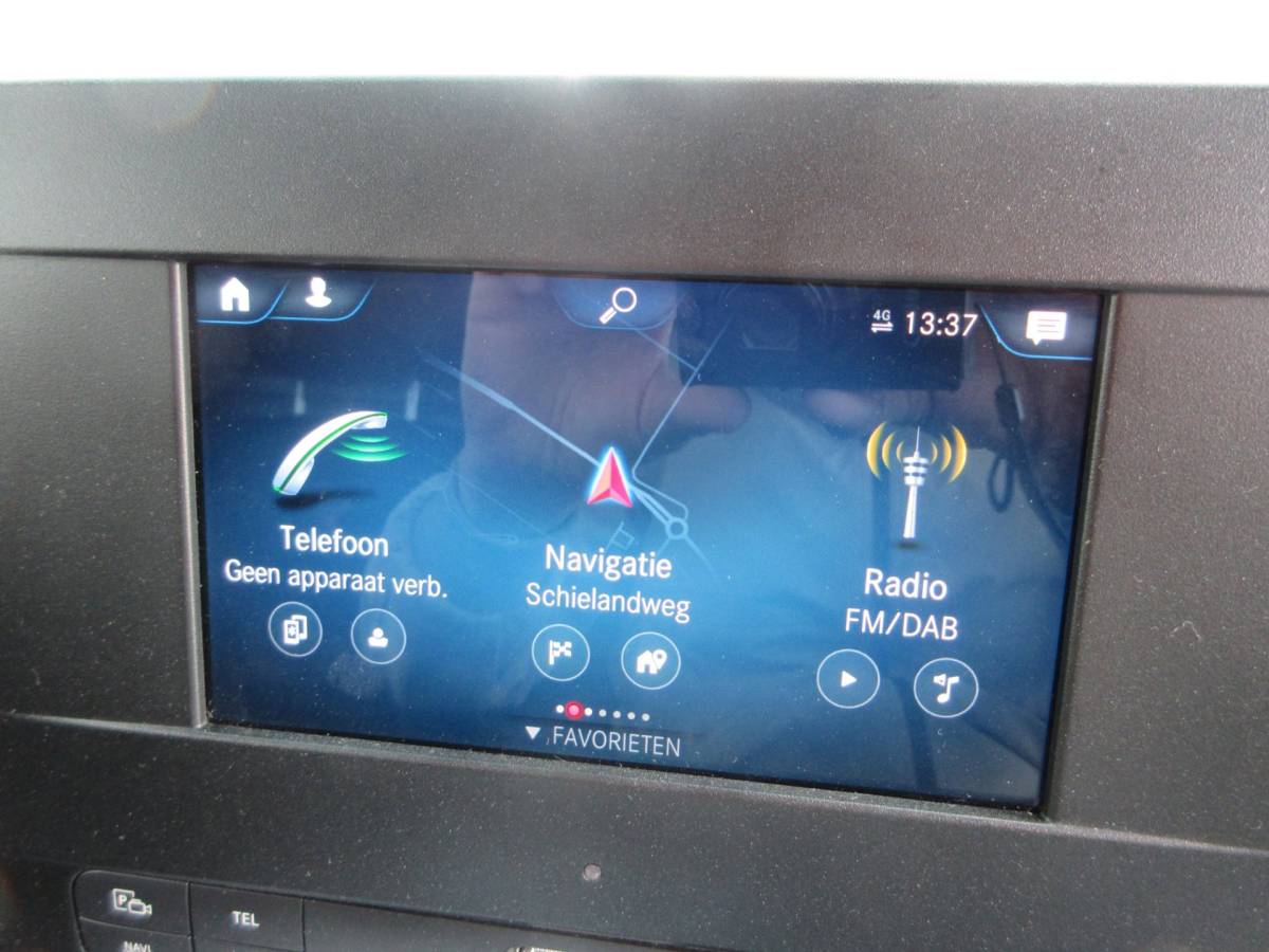 Mercedes-Benz Sprinter Mercedes-Benz Sprinter 215 CDI L2H2 Airco, Camera, Navigatie ,Trekhaak ,3-Zits.