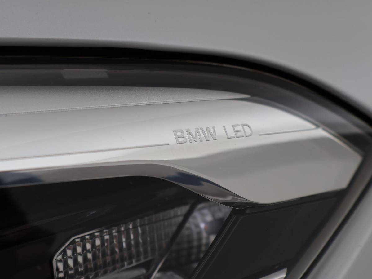 BMW 1 Serie BMW 1-serie 120i 184 PK H.E. LUXURY AUT. + DRAADLOZE CARPLAY | LEDER | STOELVERW. | AFN. TREKHAAK