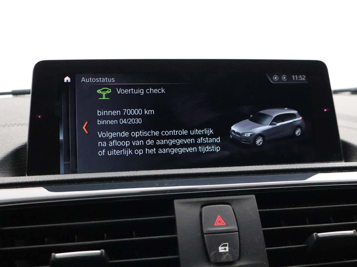 BMW 1 Serie BMW 1-serie 120i 184 PK H.E. LUXURY AUT. + DRAADLOZE CARPLAY | LEDER | STOELVERW. | AFN. TREKHAAK