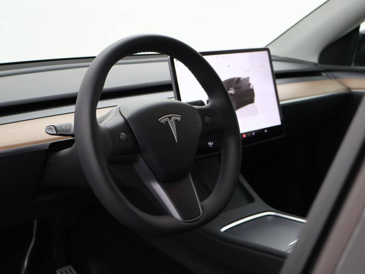 Tesla Model Y Tesla Model Y 534 PK PERFORMANCE SOH 93% + 75 KWH + AUTOPILOT | PANORAMA | 21 INCH