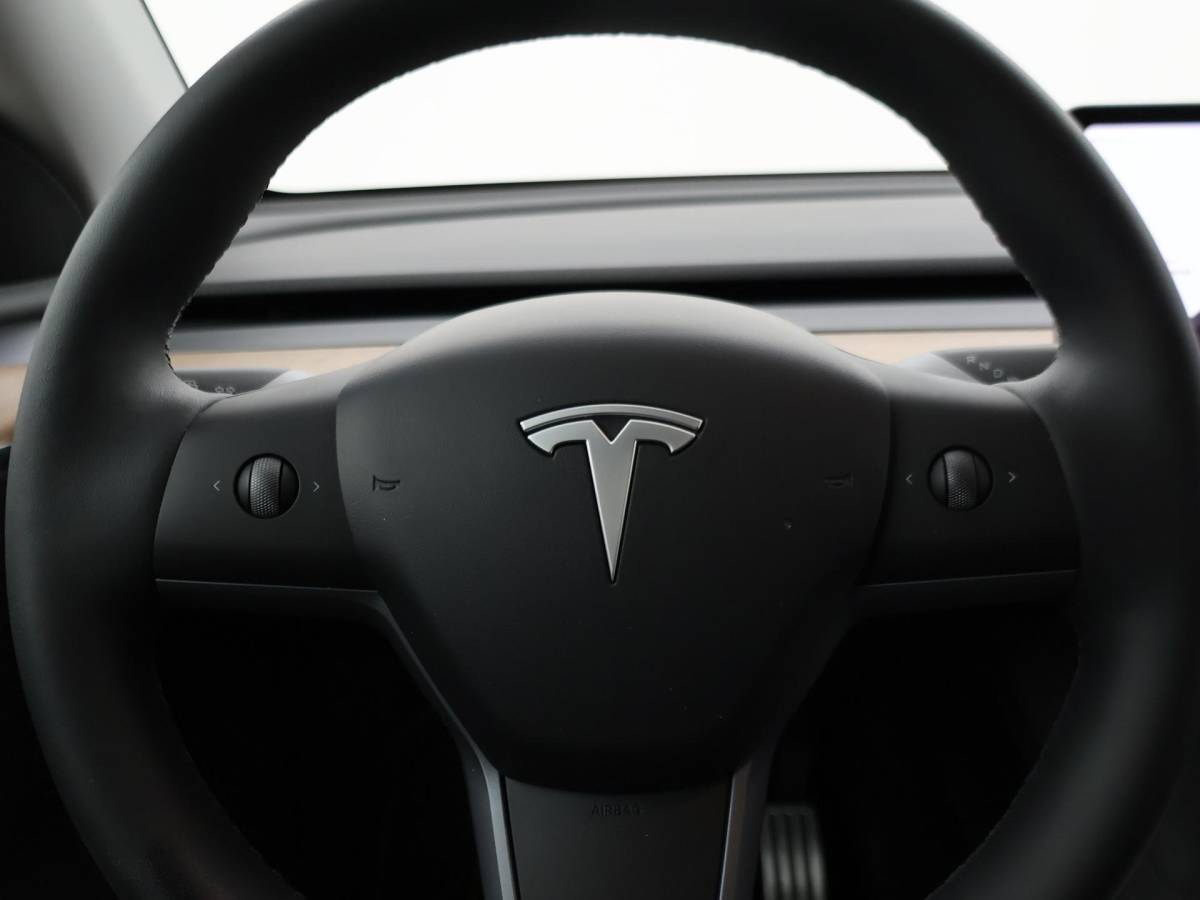 Tesla Model Y Tesla Model Y 534 PK PERFORMANCE SOH 93% + 75 KWH + AUTOPILOT | PANORAMA | 21 INCH