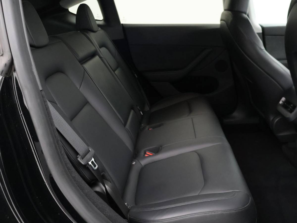 Tesla Model Y Tesla Model Y 534 PK PERFORMANCE SOH 93% + 75 KWH + AUTOPILOT | PANORAMA | 21 INCH