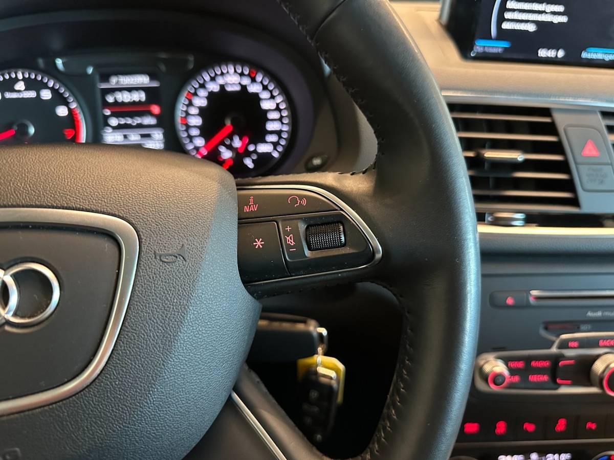 Audi Q3 Audi Q3 2.0 TFSI QUATTRO AUTOMAAT ADVANCE SPORT-uitv|S-LINE|CLIMA AIRCO|CRUISE CONTROL|NAVIGATIE|KEYLESS ENTREE|LM-VELGEN|TREKHAAK